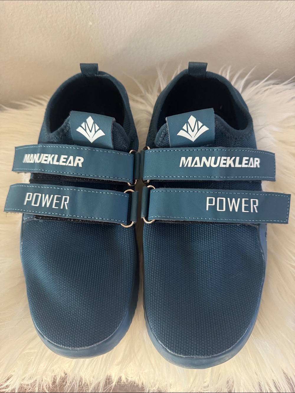 Manueklear Power Navy Strap Sneakers
